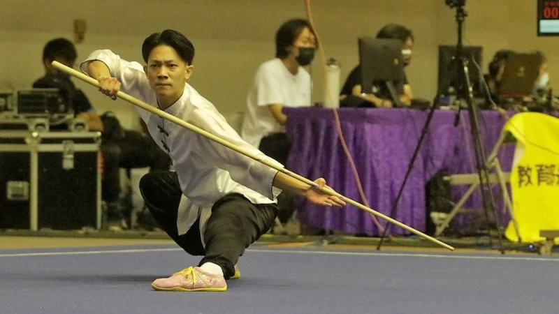 李宇綸以9.43的高分,奪得高中男子組棍術第三套金牌。姚瑞宸攝