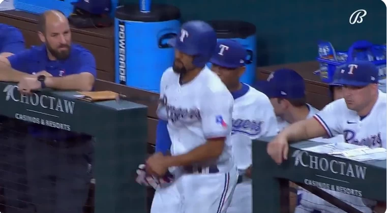德州遊騎兵強打塞米恩（Marcus Semien）竟然差點忘記上場。摘自推特