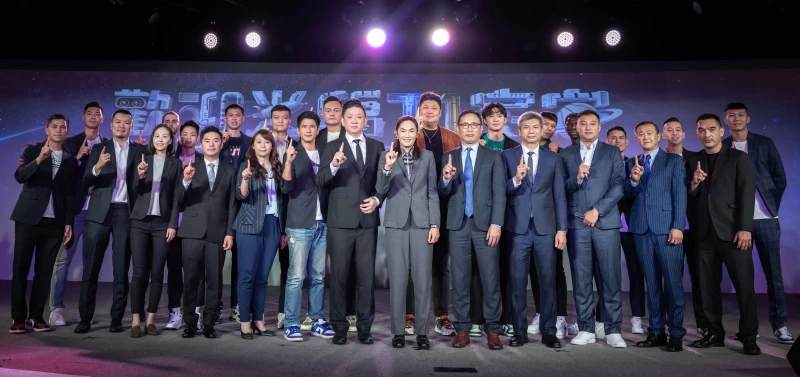 T1聯盟與各球團合影。官方提供