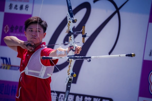 「雷母」雷千瑩在女單及女團接連奪勝。射箭協會提供