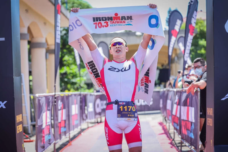 李長泰拿下2022 IRONMAN 70.3墾丁站男子個人組冠軍。大會提供