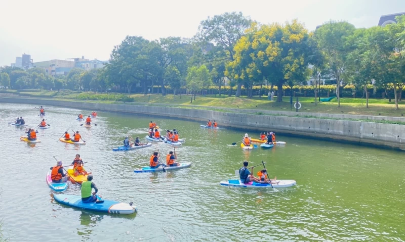 sup立槳豐原葫蘆墩公園熱鬧登場。(台中運動局提供)