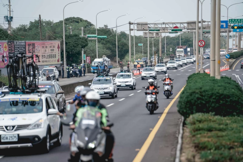 賽事進行中路線進行移動式的交管爭取將民眾的不便降到最低 。官方提供