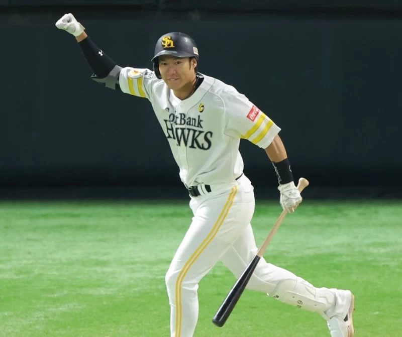 柳田悠岐34歲生日滿貫砲助軟銀晉級。摘自推特