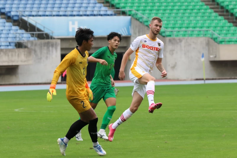 AC Taipei烏茲別克新外援Nuriev頂進1球追平台電。台北競技提供