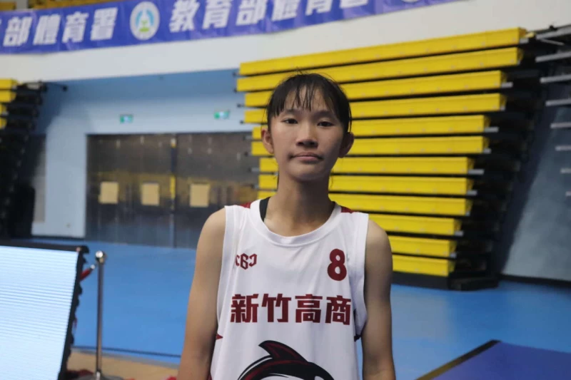 竹商甲級隊史首勝三朝元老楊語蓁飆淚。大會提供