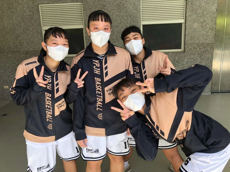 鹽埔4名國三學姊白庭瑄(左起)、謝芷婕、楊臻、簡宇婕。大會提供