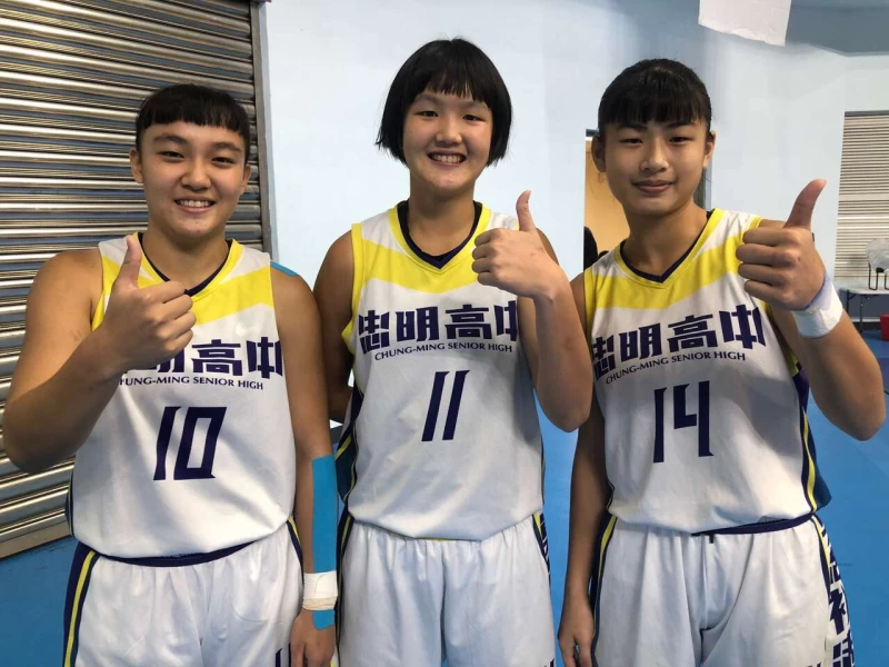 忠明3名禁區好手林芷瑄(左起)、鍾芮涵、鄭鈺欣。大會提供