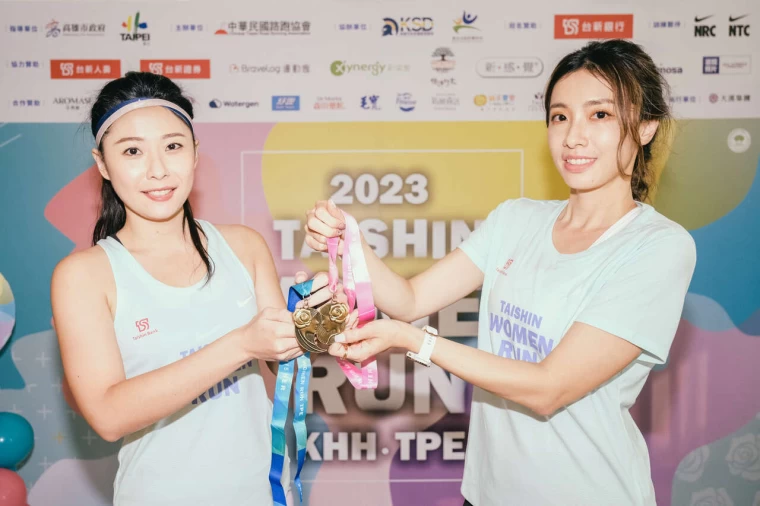 台新女子路跑首度北高系列賽明年登場兩場賽事完賽獎牌的設計別出心裁可以組合成。官方提供