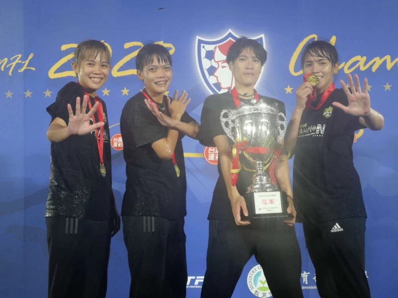 花蓮的4星後衛潘彥昕、羅慧慈、卓莉萍和桌莉珊。詹健全攝