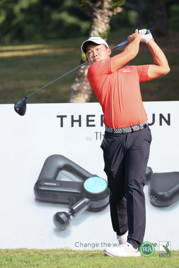 第二回合李玠柏以65桿,當日最低桿總成績 10暫並列第一。TPGA /林聖凱攝