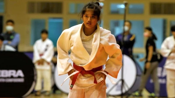 柯妮兒奪得國中女子組第五級金牌。姚瑞宸攝