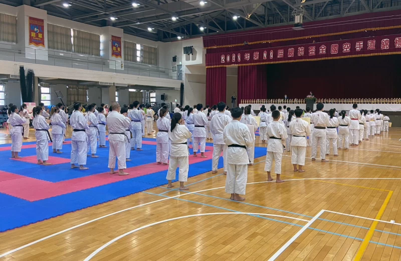第22屆總統盃全國空手道錦標賽於台中二中體育館舉行。空手道委員會提供