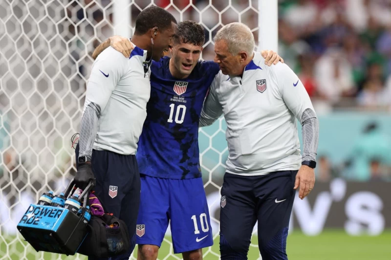 普利西奇(Christian Pulisic,中)成全美英雄。法新社