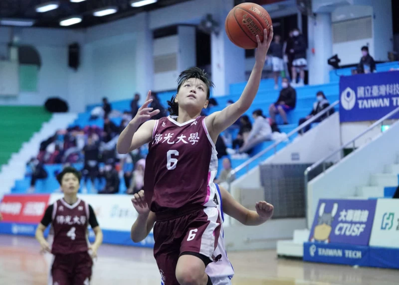 佛光大學連文鈴15分全隊最高。大會提供