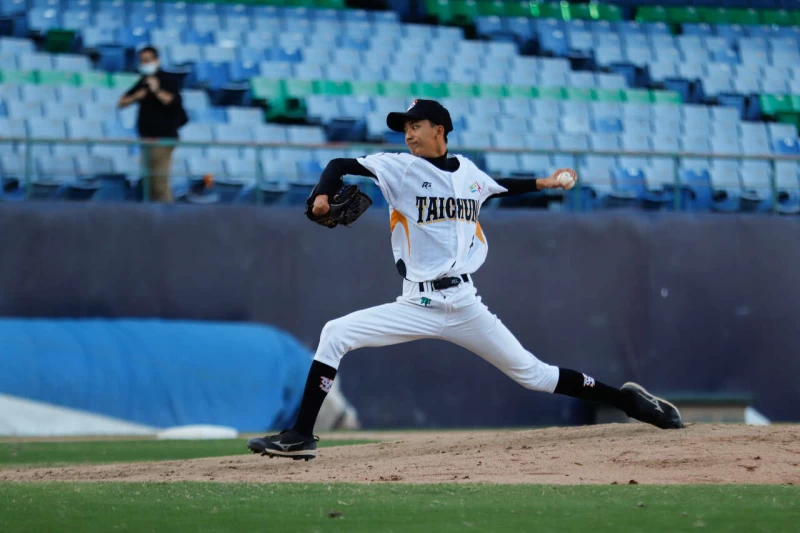 台中市左投鍾亦恩先發6局失1分奪勝。大會提供