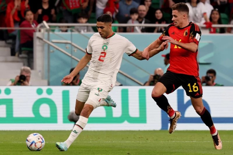 哈基米(Achraf Hakimi,右)。法新社