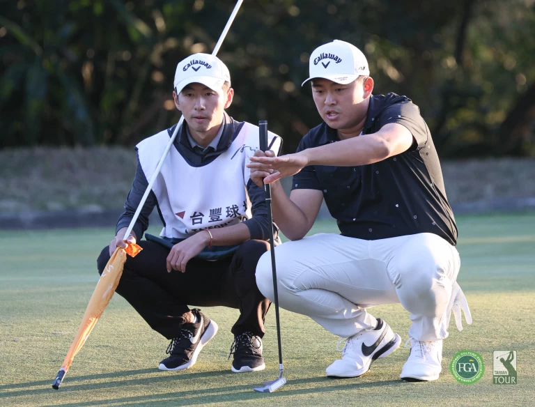 第一回合美巡返台參賽選手俞俊安右以71桿 1暫並列第四。TPGA 林聖凱攝