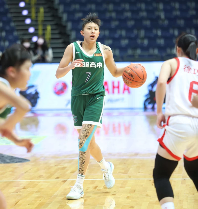 陽明最強女高中生張聿嵐指揮若定 。大會提供