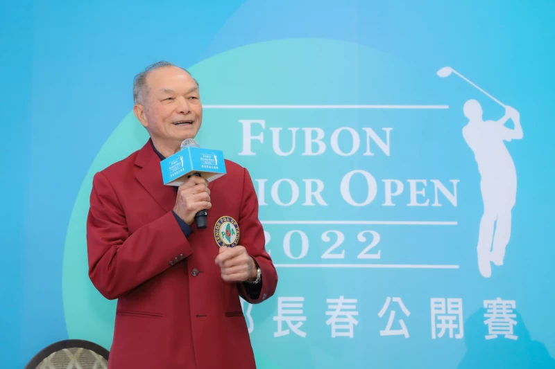 國寶級長春名將謝敏男勉勵業餘選手要風雨無阻勤勞練球。大會提供