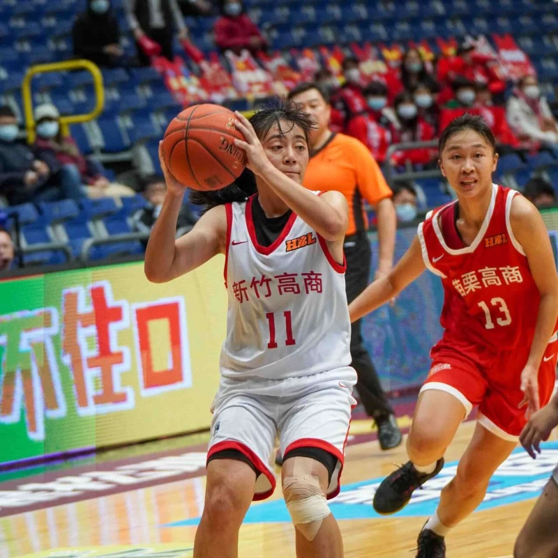 竹商許馨云15投中133罰中3攻下生涯新高29分15籃板連2場3度雙十。大會提供