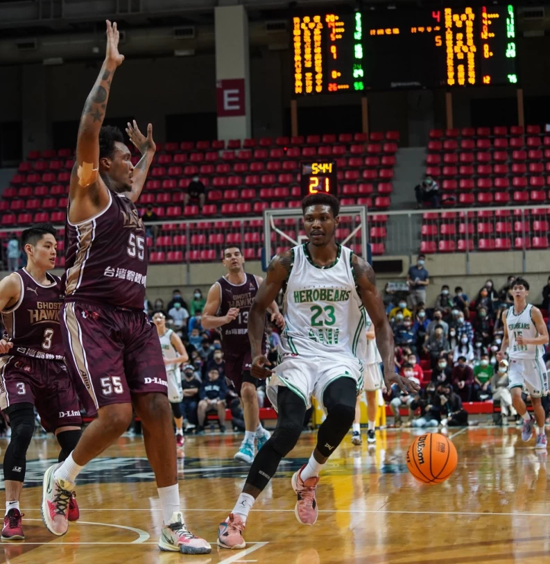 愛禮(Cleanthony Early)獅子大開口。官方提供