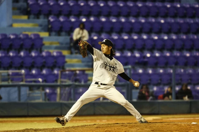 嘉義大學宋明憲完投九局率隊奪勝。大會提供