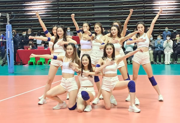 新北中纖女排啦啦隊帶來精彩表演。新北體育處提供