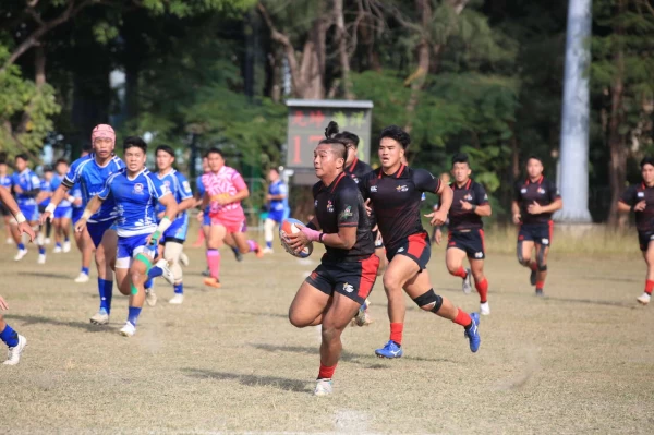 企業橄欖球聯賽冠軍戰,台北元坤發揮堅強實力,最終以34比30驚險擊敗長大海洋,8連勝封王。中華民國橄欖球協會提供