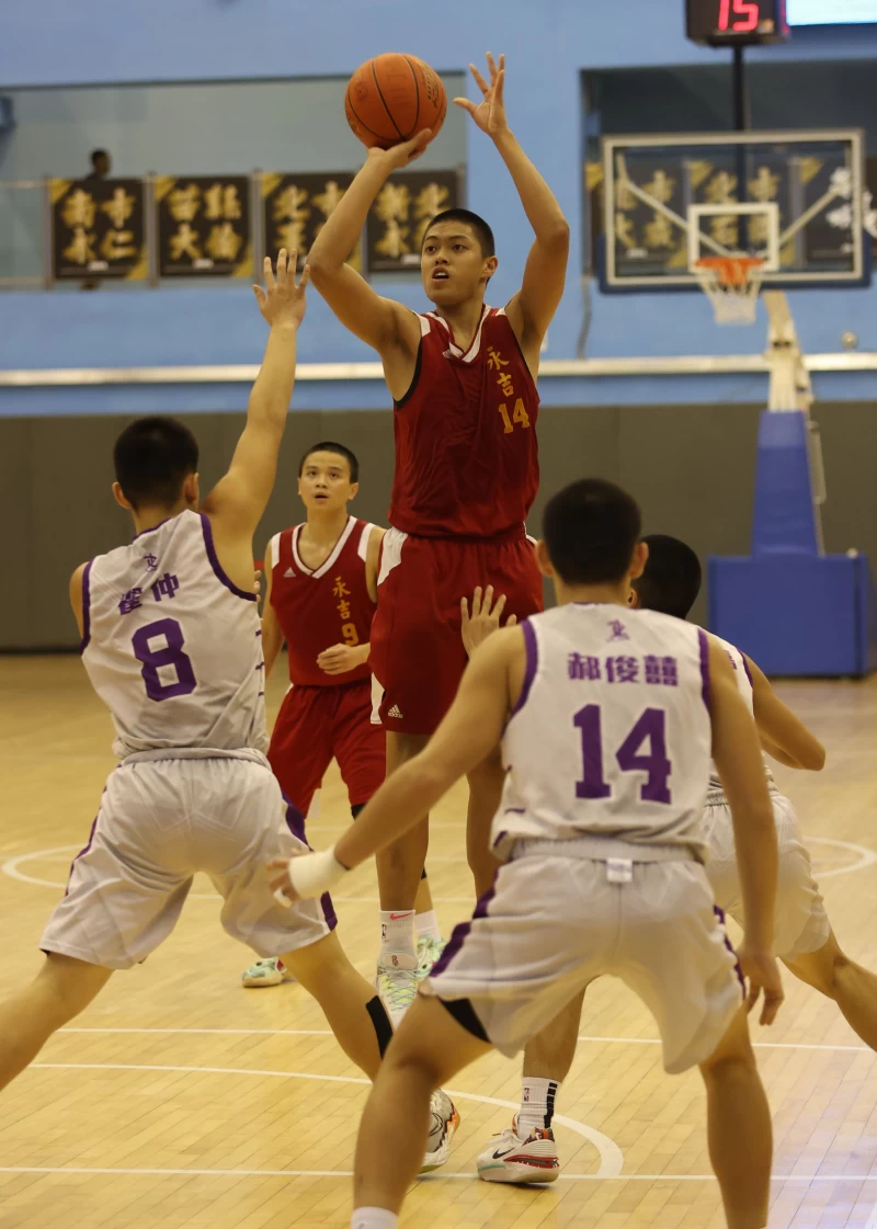 永吉李定洋24分14籃板雙十。大會提供
