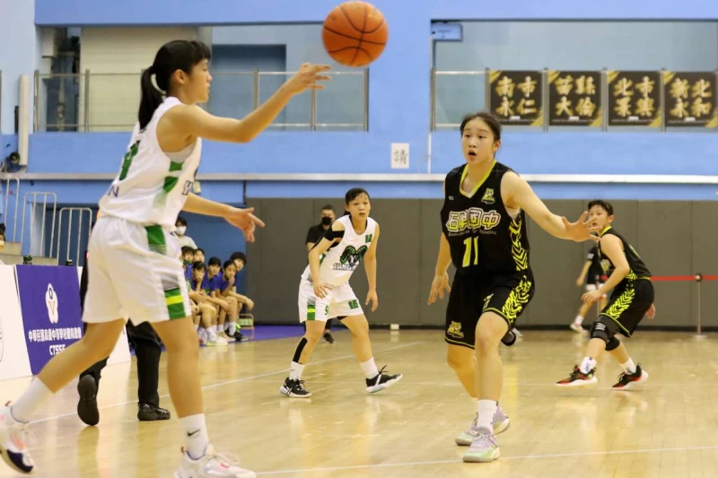 陽明國二前鋒劉家妤16分8籃板。大會提供