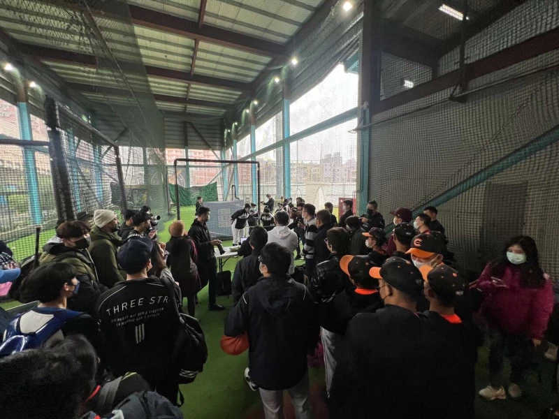 未來運動智慧新北未來棒球博覽會吸引棒球迷到場體驗運動科技。新北市體育處提供