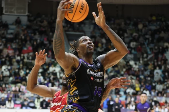 霍華德(Dwight Howard)出賽24分鐘，高效率攻進21分、14籃板、6助攻。桃園雲豹提供