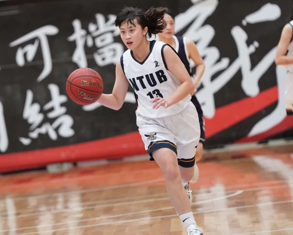 臺北商大鄭芯昀31分6籃板4助攻。大會提供