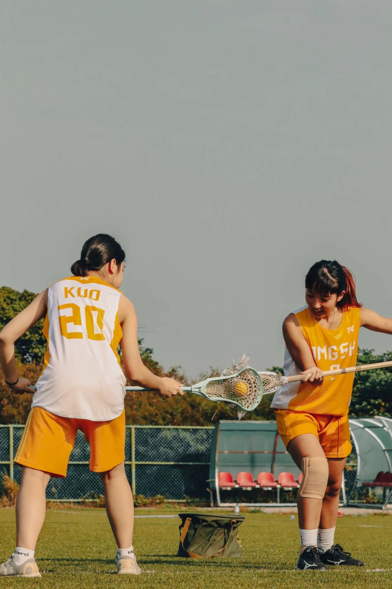 工作坊練習女子開球 景美女中。(中華民國袋棍球協會提供)
