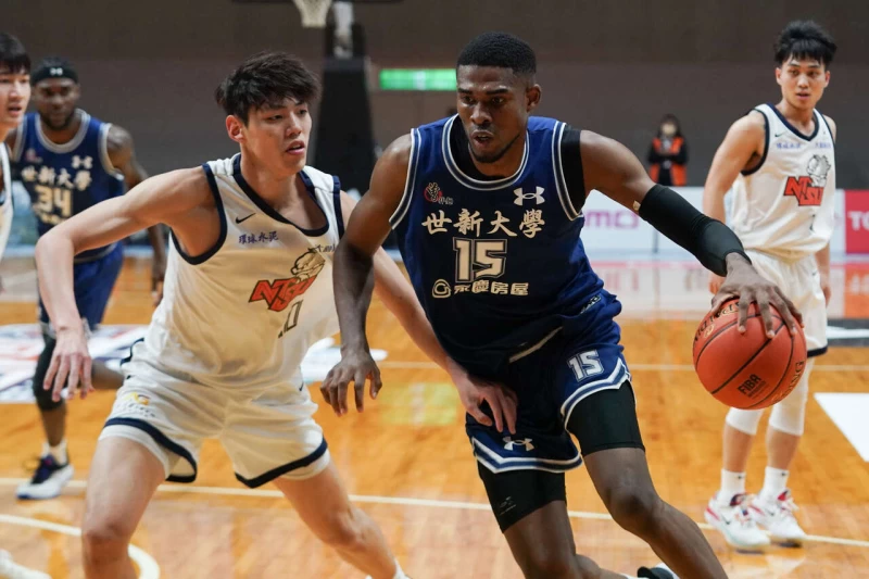 世新大學丹尼爾17分15籃板。大會提供