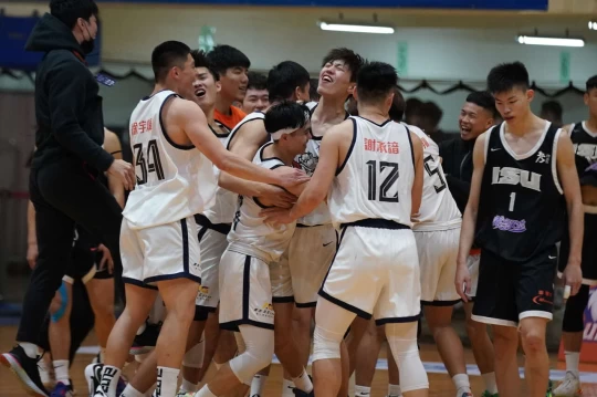 國立體大逆轉勝晉級8強。大會提供