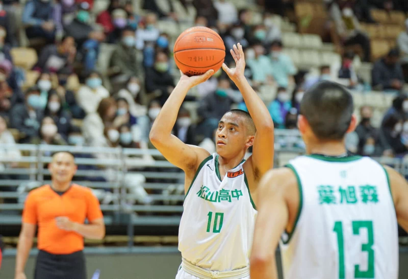 小黑林現惟撞傷鼻6外線28分更準松山2連勝。大會提供