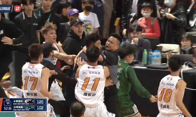 T1引爆最大衝突事件。摘自T1