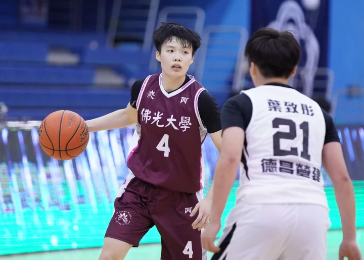 佛光大學李宜樺13分10籃板10助攻UBA及生涯首次大三元。大會提供