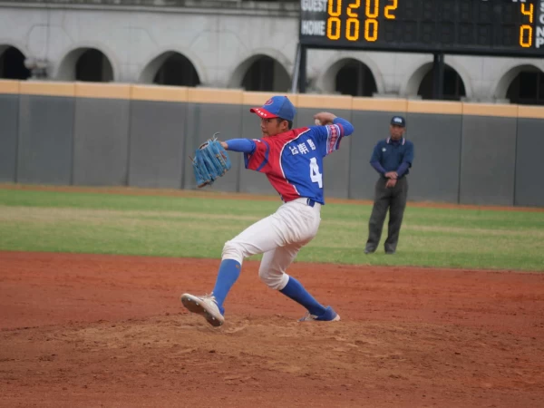 郭靖源緊急登板後援6.1局。吳敏欣攝