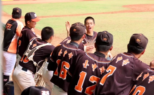 西苑8局PK勝鶯歌。大會提供