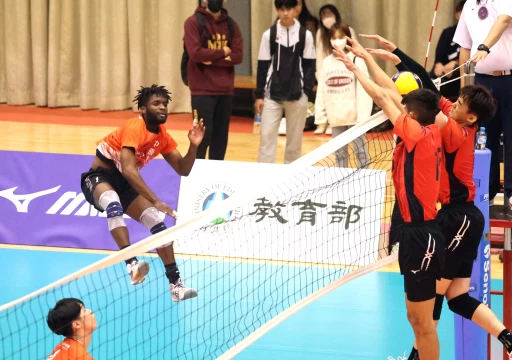 中原李尼希米彈跳力驚人。官方提供