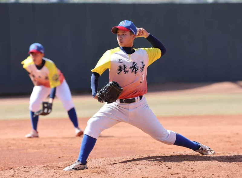 臺北市大賴巧綺完投7局1責失奪勝。大會提供