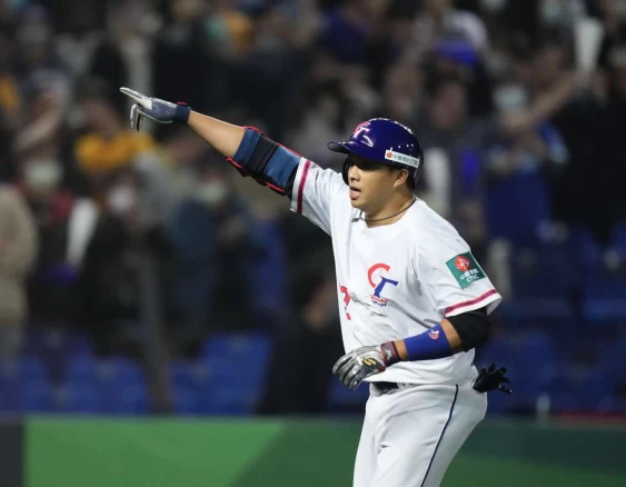 吳念庭為中華隊敲出2分砲。悍創運動行銷提供