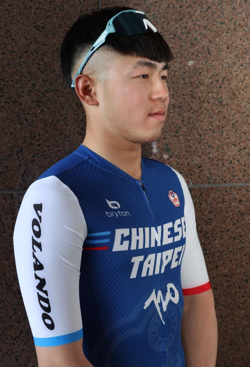 與WBC中華隊同款的Taiwan運動眼鏡。國際自由車環台賽提供