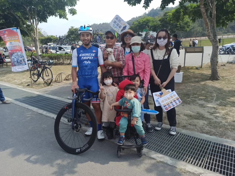 盧紹軒家人來為他加油。詹健全攝