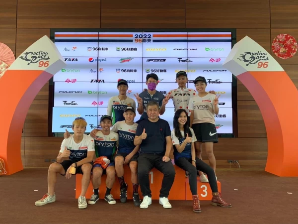 Bryton Racing車隊一口氣包辦男子組冠軍、登山王和衝刺王等三件領騎衫和女子組冠軍。摘自Bryton Racing臉書