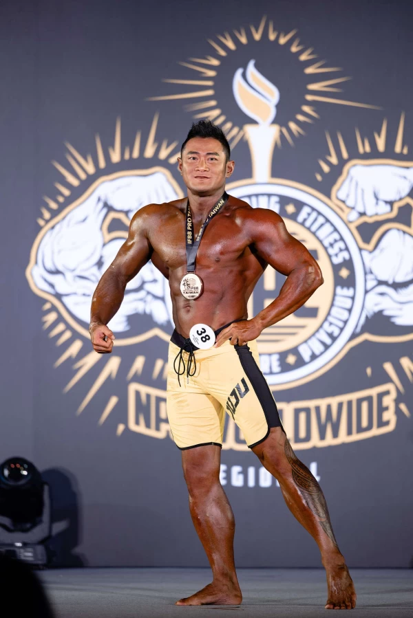 健體好手李丁龍勇奪2023 NPC WORLDWIDE REGIONAL銅牌。STARFiSH星予公關提供