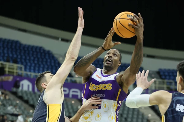 雲豹球星霍華德(Dwight Howard)攻下全隊最高的25分。官方提供
